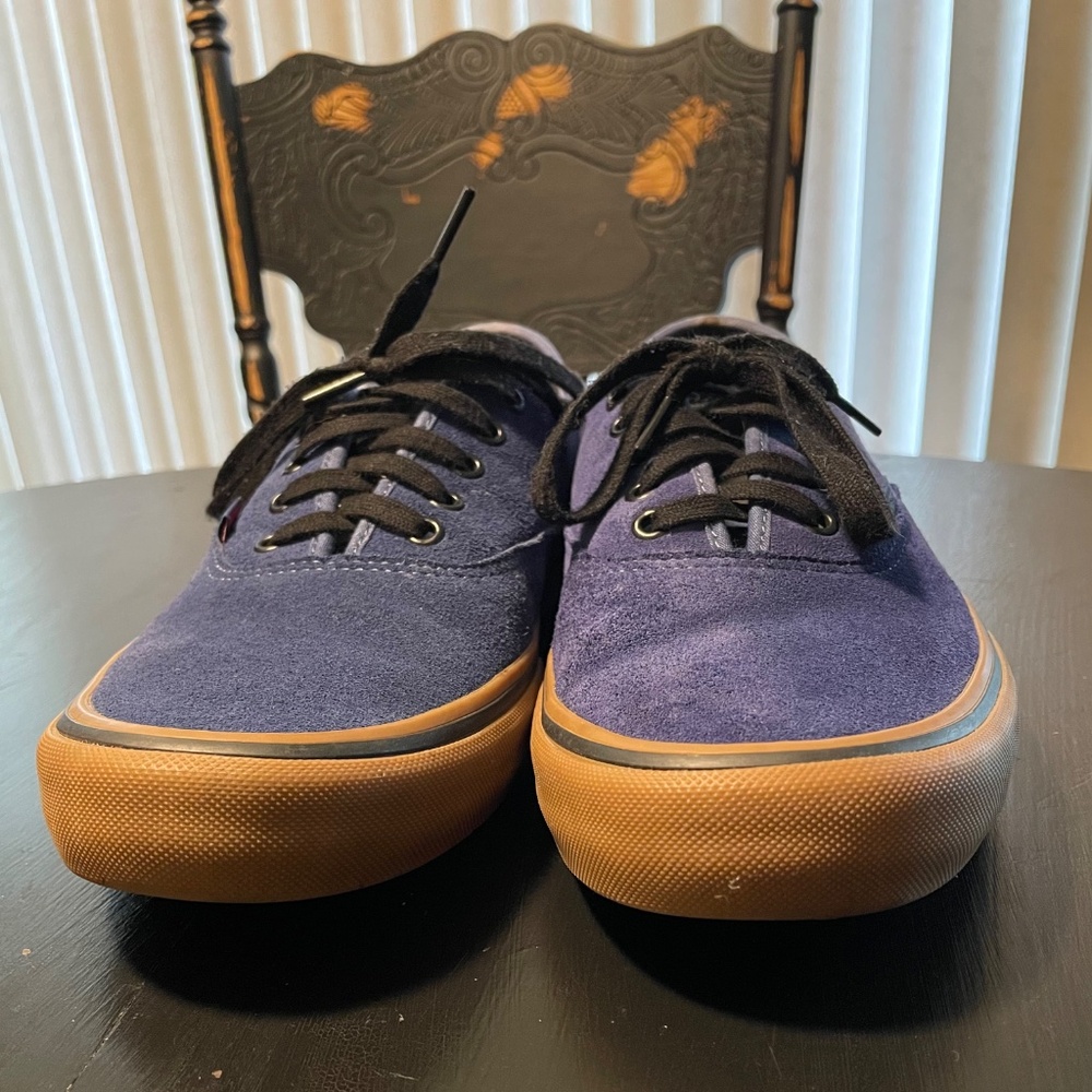 Vans - Picture 5 of 5